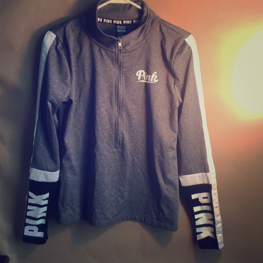 🌷BRAND NEW (Never Worn) VS Pink Quarter Zip!